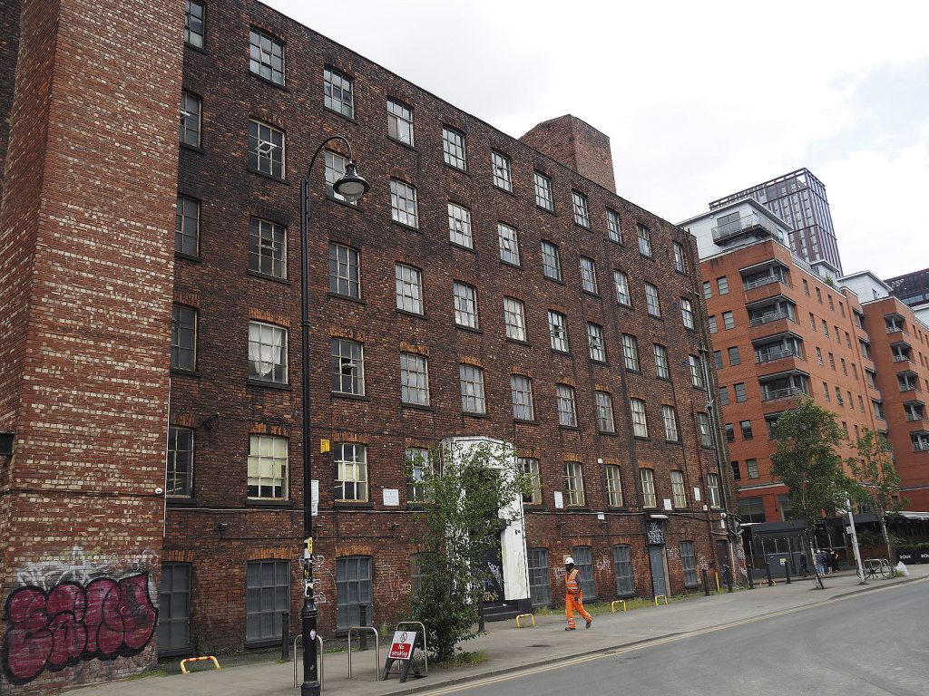 OLYMPUS DIGITAL CAMERA Manchester Metropolitan University Chatham Mill